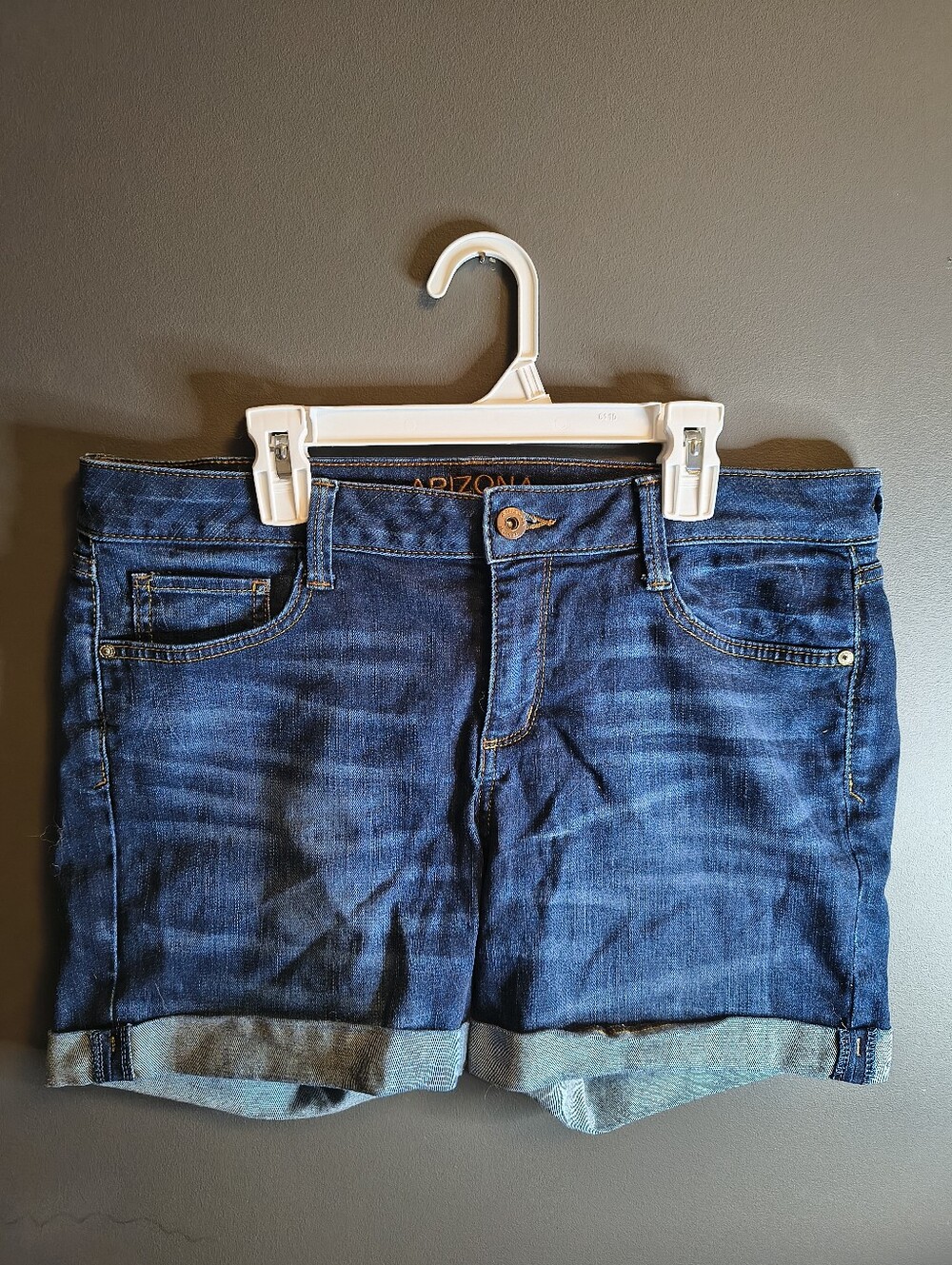 Arizona Jean Company Dark Blue Denim Rolled Cuff Shorts Women's Size 13